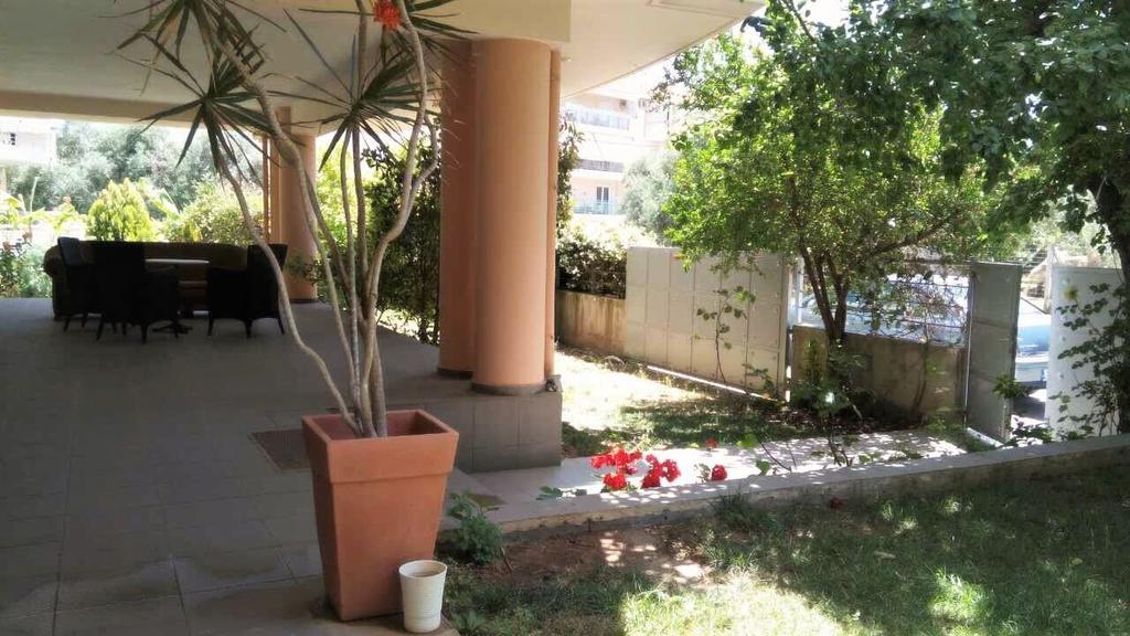 Rose Garden Lägenhet Kalamata Exteriör bild